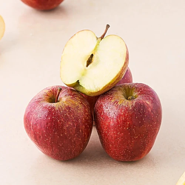Fresh Shimla Apple Regular (500 g - 600 g)