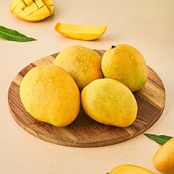 Fresh Safeda Mango , (500 - 600)g